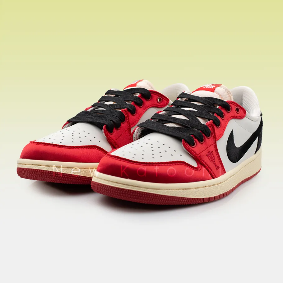 نایک ایر جردن 1 لو تروفی روم روکی کارد