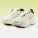 کتونی نایک ایرزوم استراکچر 25