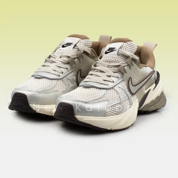 کفش نایک وی 2 کی